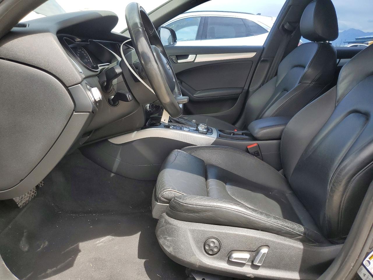 2015 AUDI A4