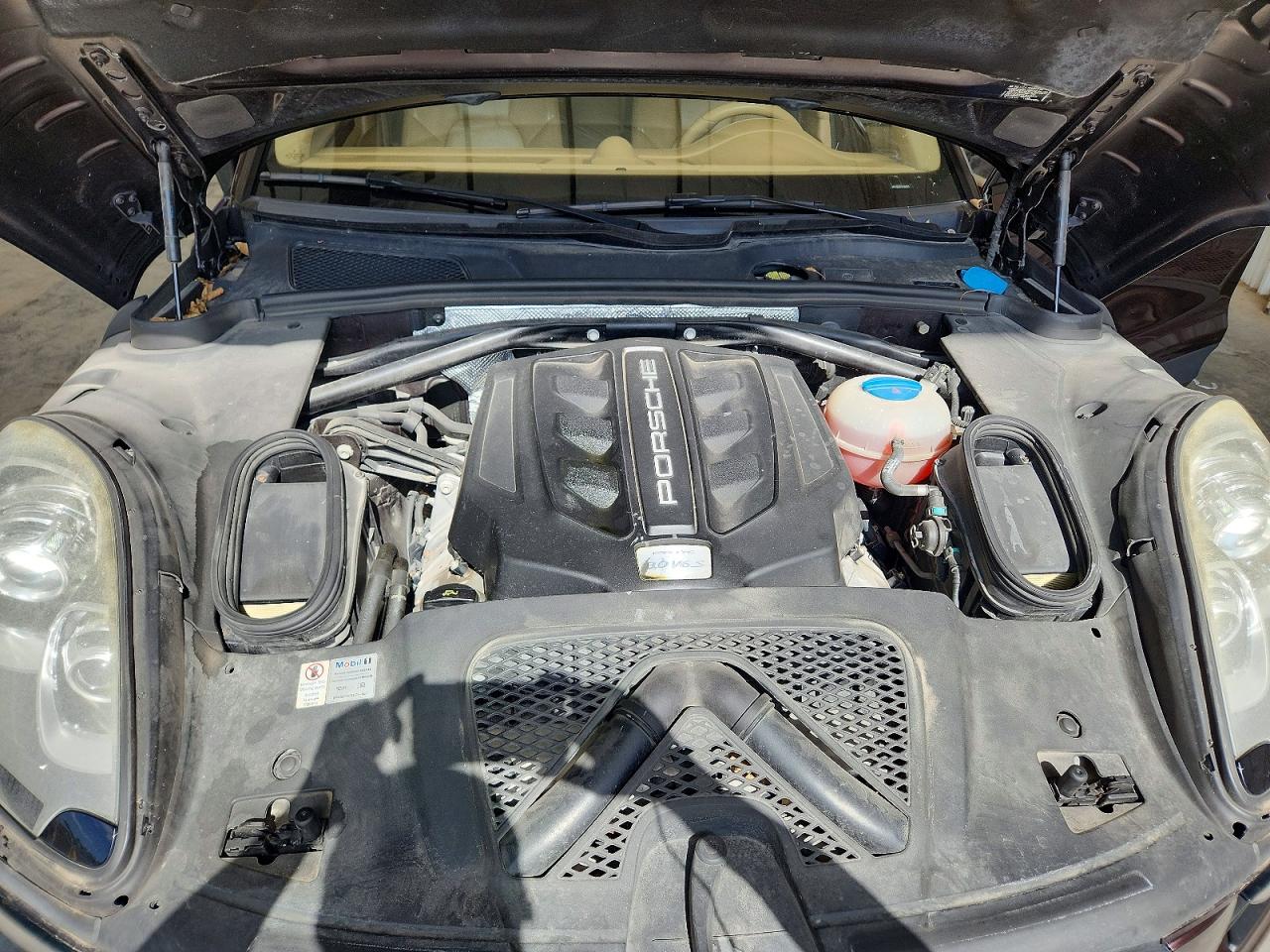 2015 PORSCHE MACAN