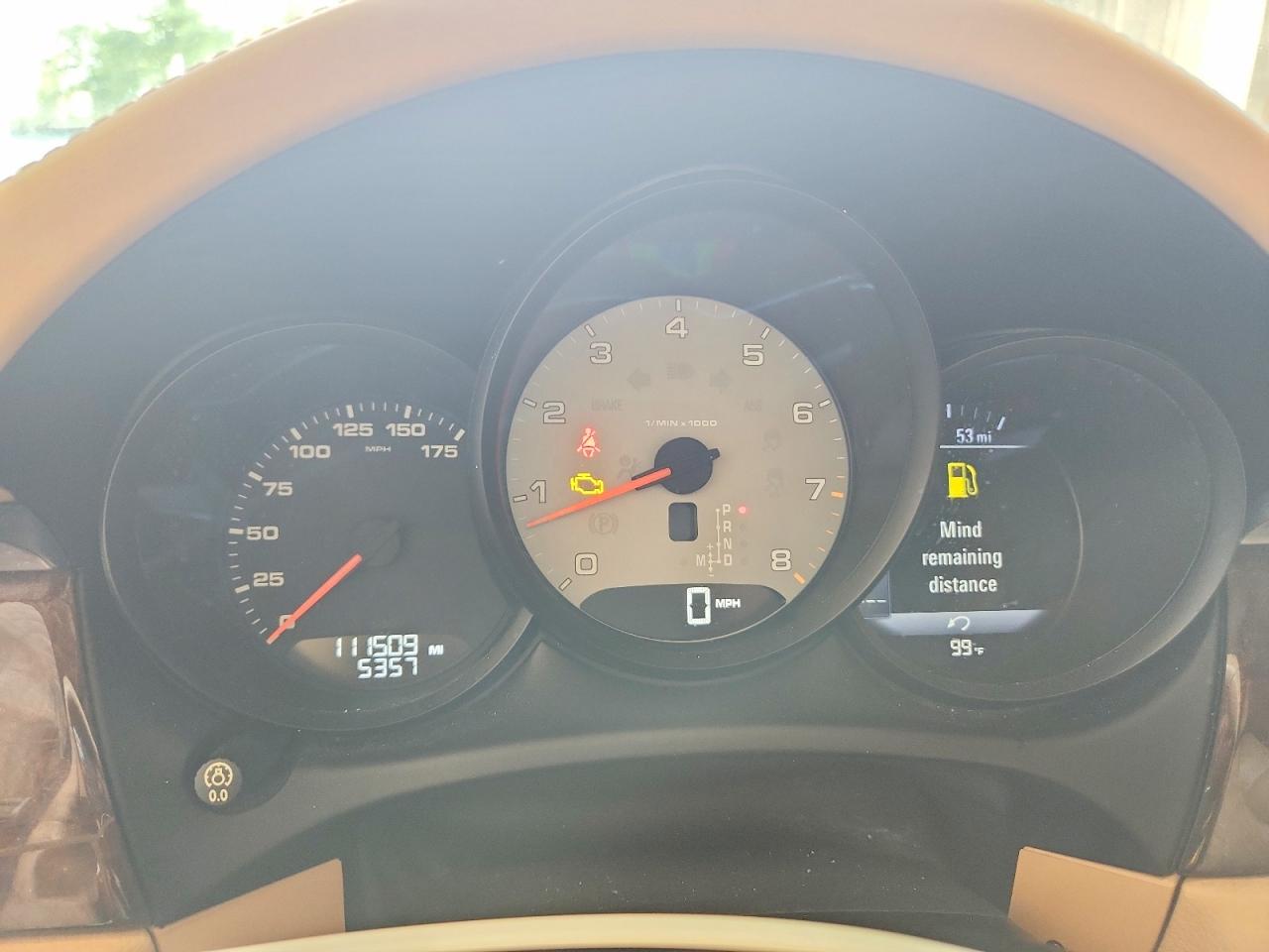2015 PORSCHE MACAN