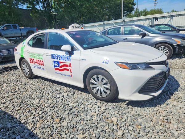 2020 TOYOTA CAMRY