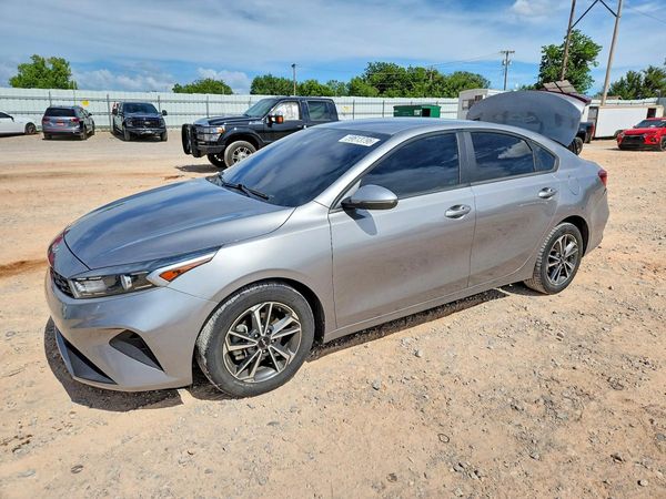 2022 KIA FORTE FE, LXS