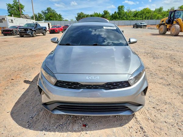 2022 KIA FORTE FE, LXS