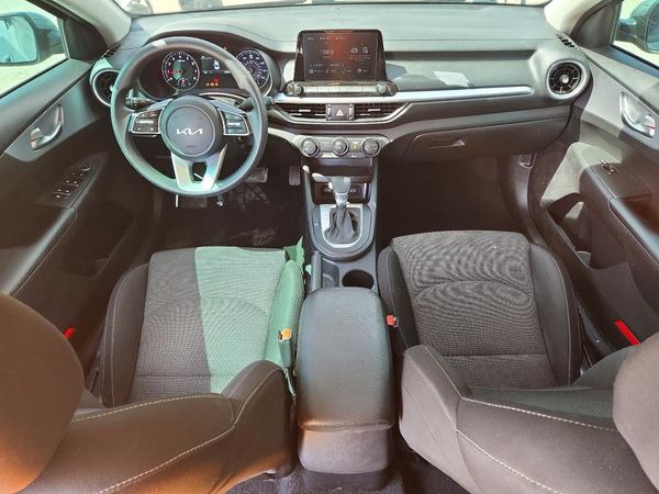 2022 KIA FORTE FE, LXS