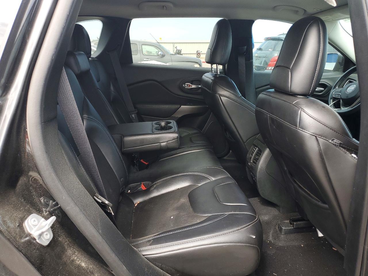 2019 JEEP CHEROKEE LATITUDE PLUS FWD