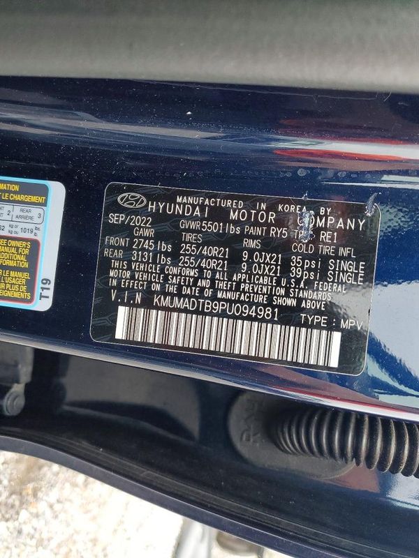 2023 GENESIS GV70