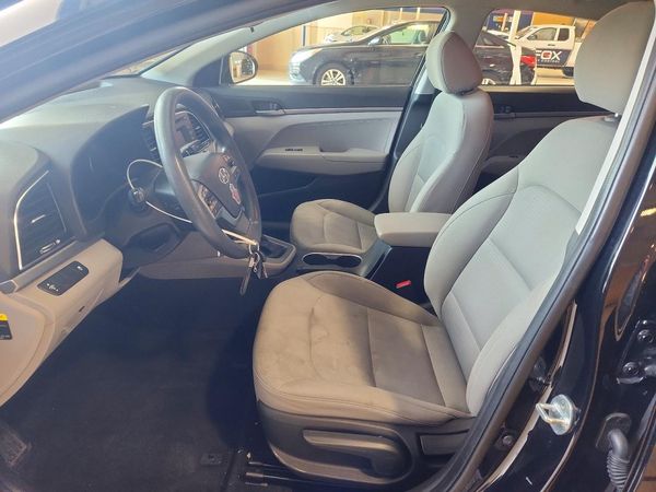 2018 HYUNDAI ELANTRA SE