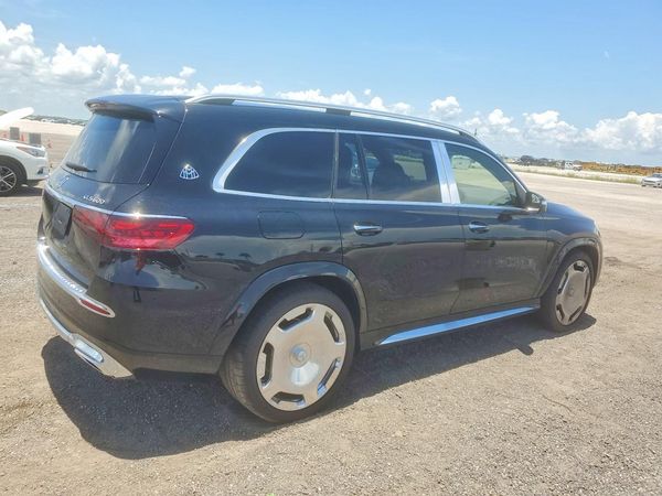 2024 MERCEDES-BENZ GLS