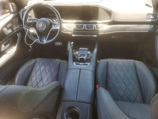 2024 MERCEDES-BENZ GLS
