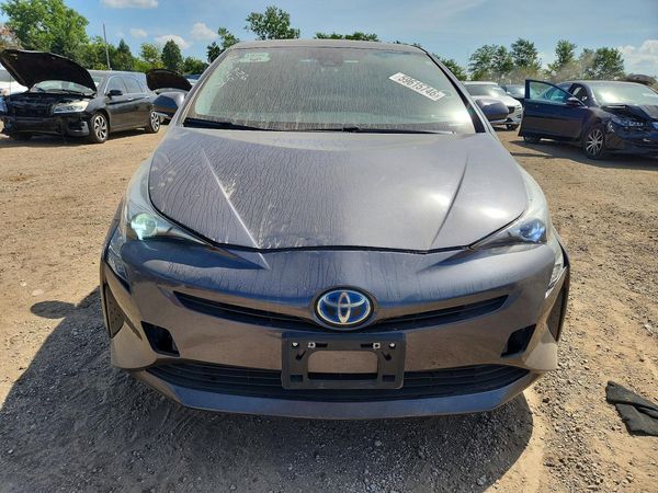 2017 TOYOTA PRIUS