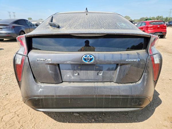 2017 TOYOTA PRIUS
