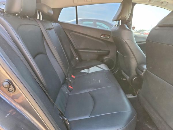 2017 TOYOTA PRIUS