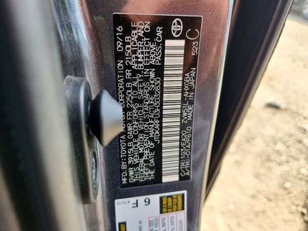 2017 TOYOTA PRIUS