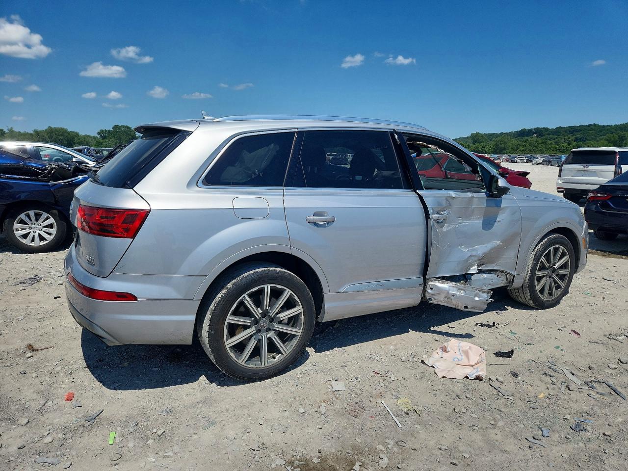 2018 AUDI Q7 quattro Premium Plus