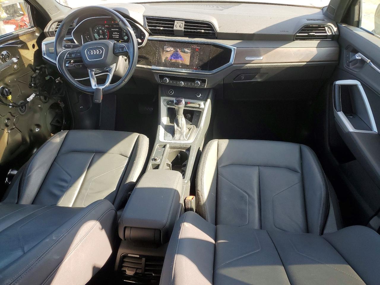 2022 AUDI Q3 quattro Premium