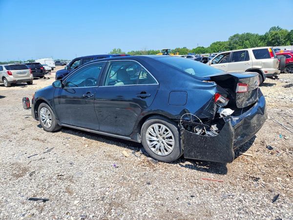 2013 TOYOTA CAMRY