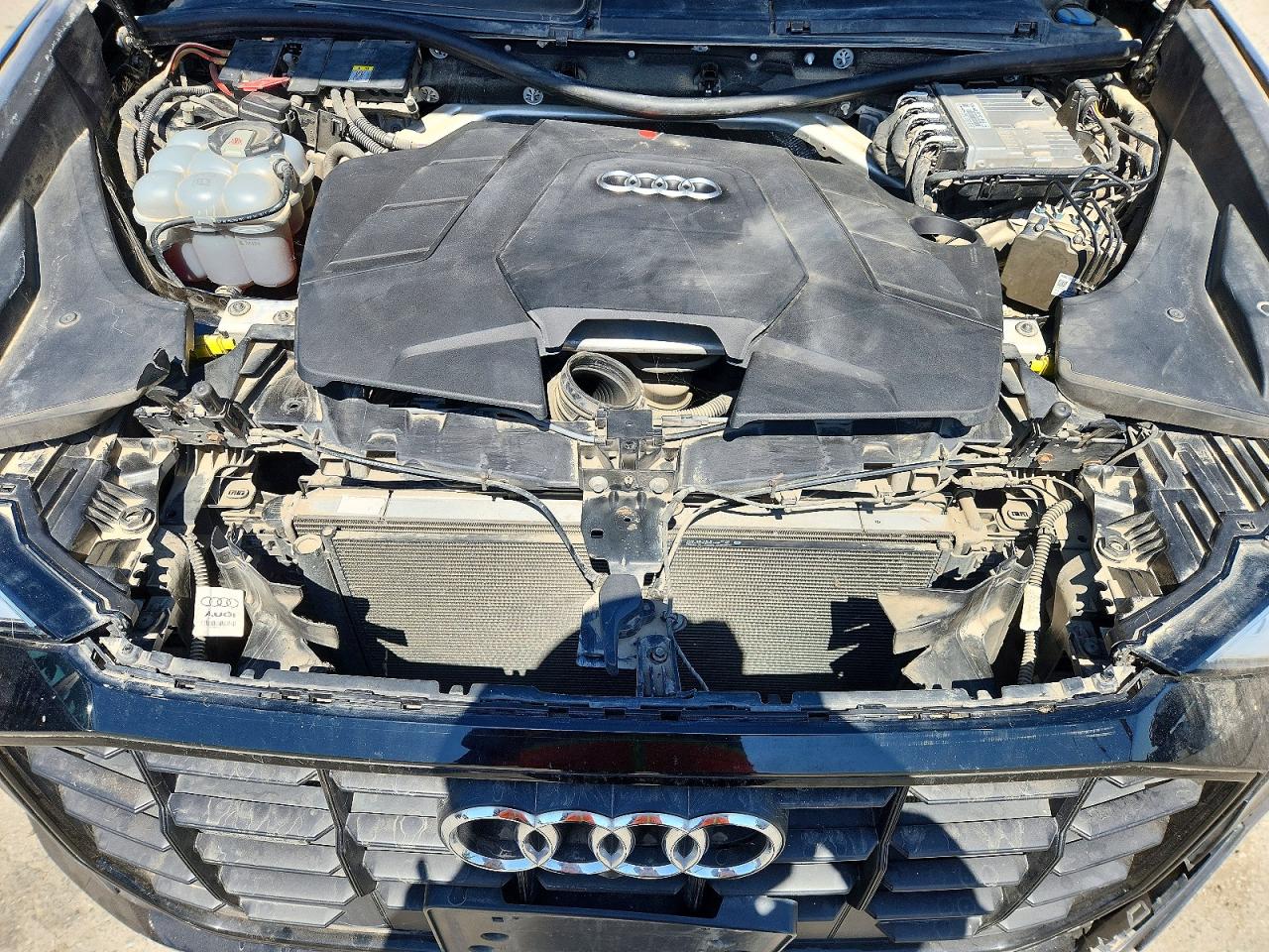 2020 AUDI Q8