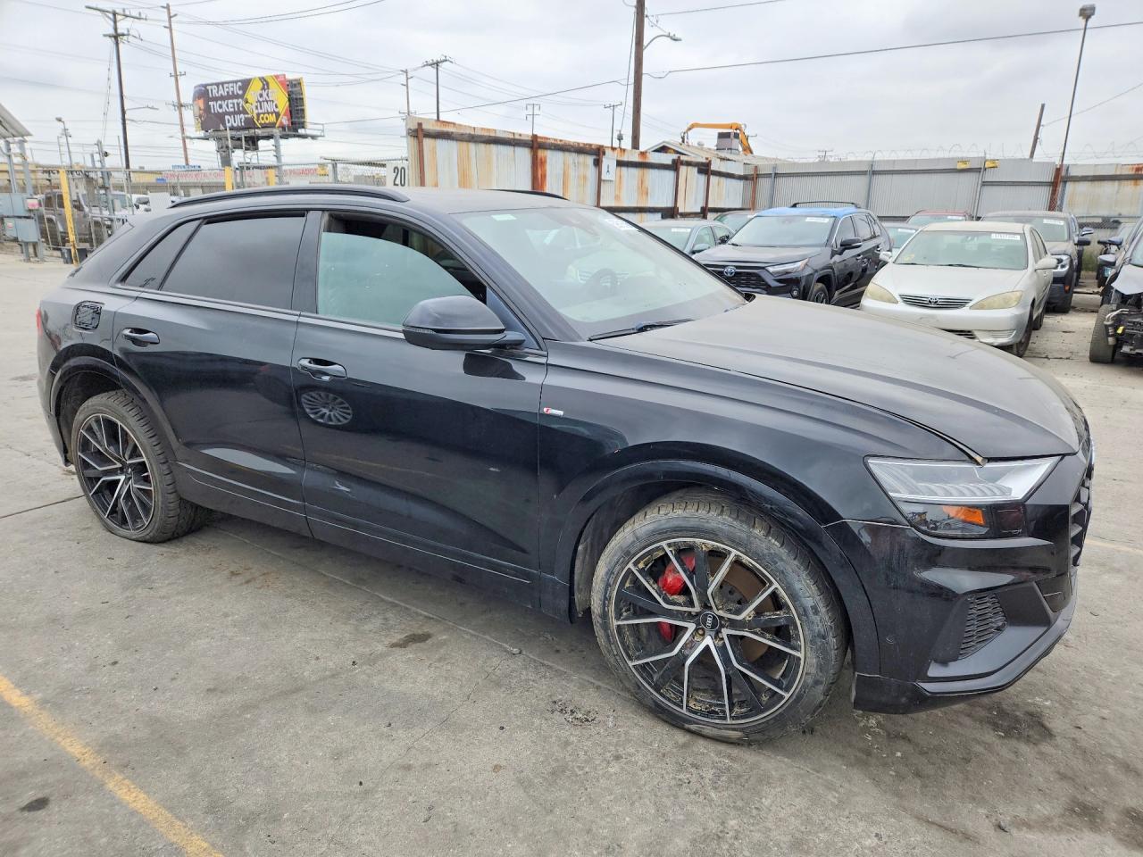 2020 AUDI Q8