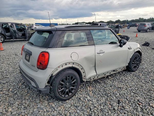 2022 MINI COOPER