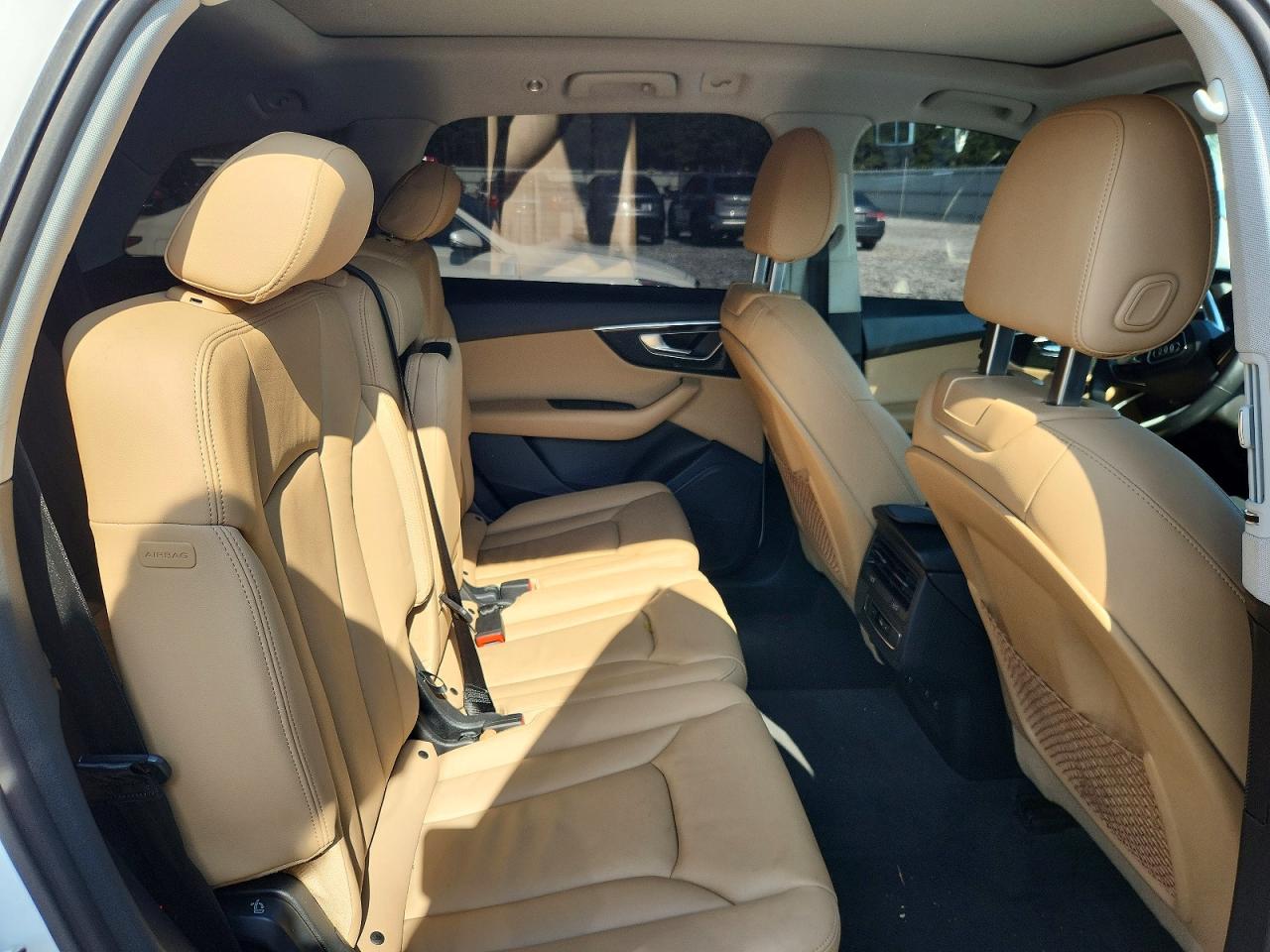 2022 AUDI Q7 quattro Premium