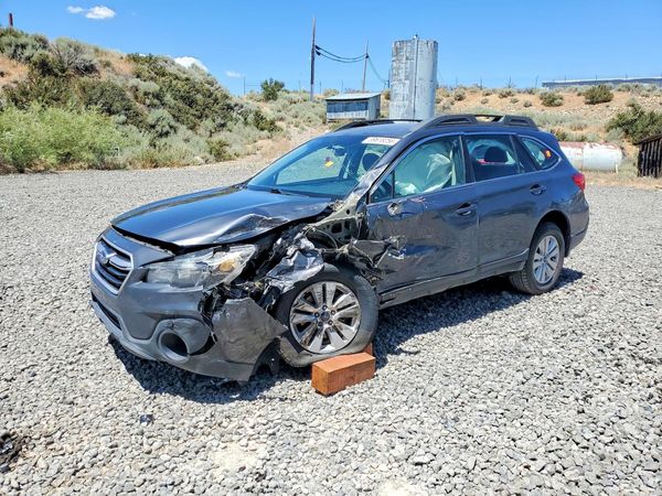 2018 SUBARU OUTBACK Base — Front 3/4