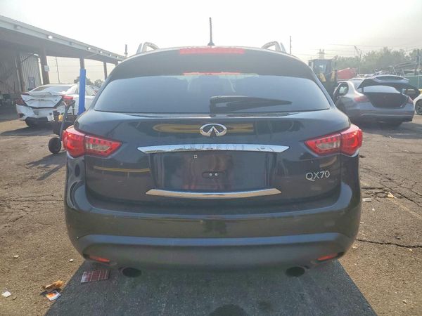 2014 INFINITI QX70