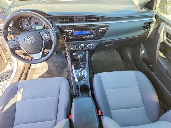 2015 TOYOTA COROLLA