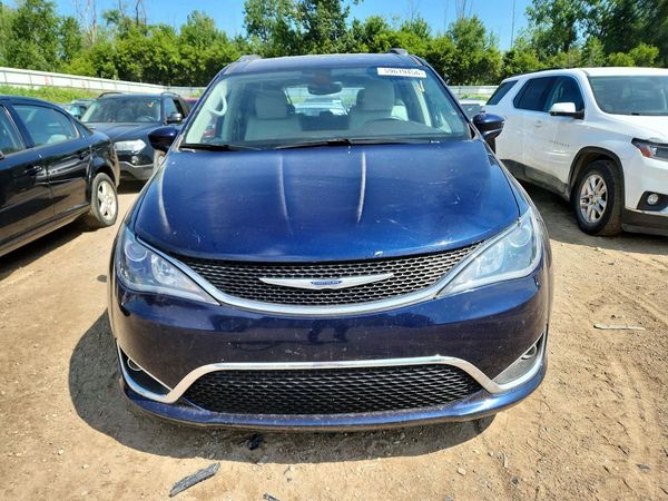 2019 CHRYSLER PACIFICA Touring L Plus