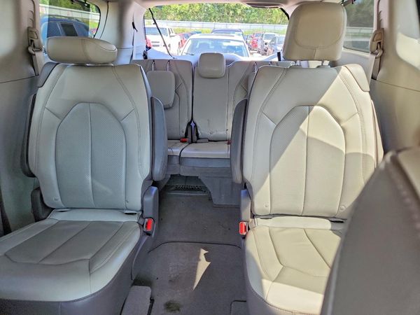 2019 CHRYSLER PACIFICA Touring L Plus