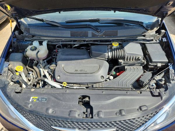 2019 CHRYSLER PACIFICA Touring L Plus