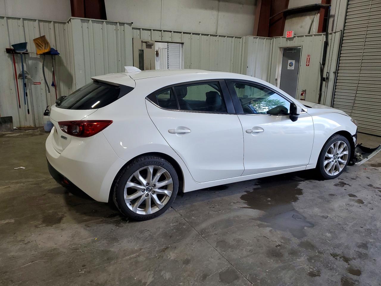 2015 MAZDA 3 Touring/GS