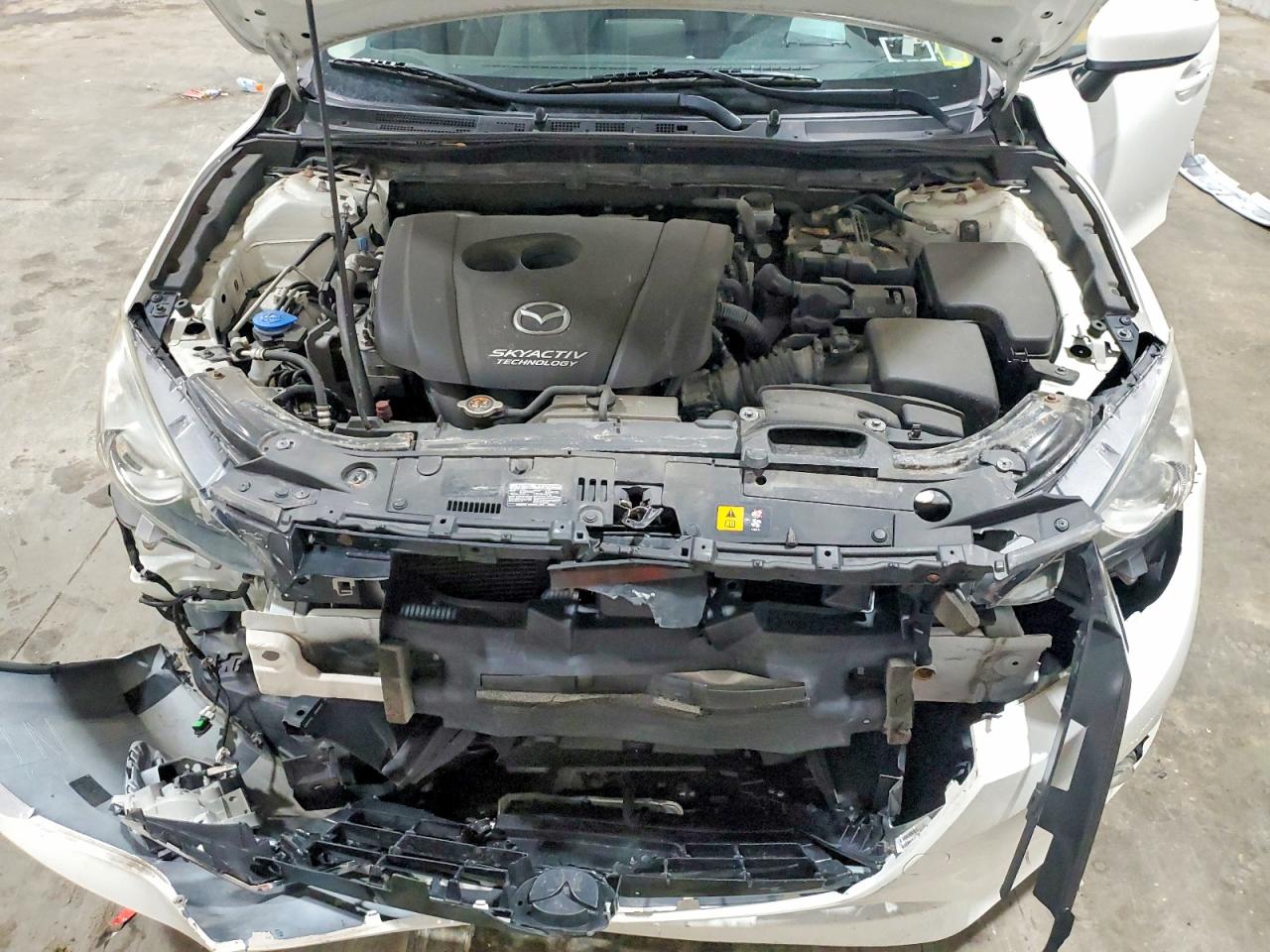 2015 MAZDA 3 Touring/GS