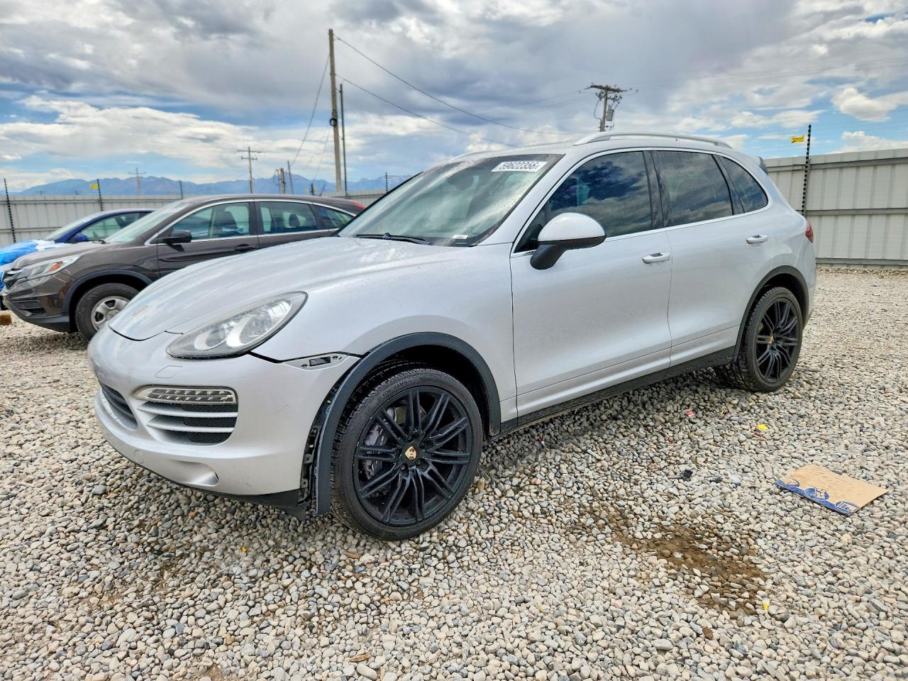2013 PORSCHE CAYENNE
