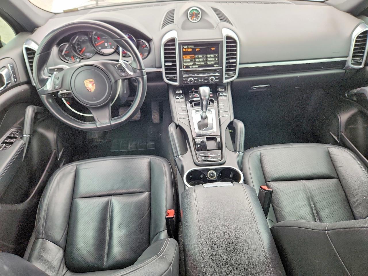 2013 PORSCHE CAYENNE