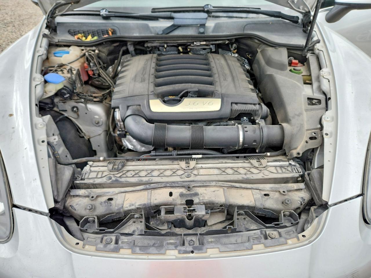 2013 PORSCHE CAYENNE
