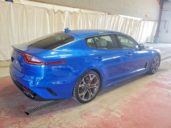 2018 KIA STINGER GT2