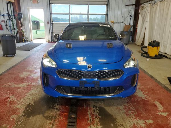 2018 KIA STINGER GT2