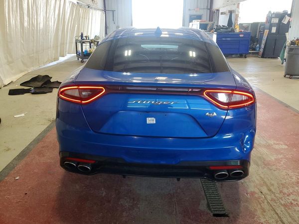 2018 KIA STINGER GT2