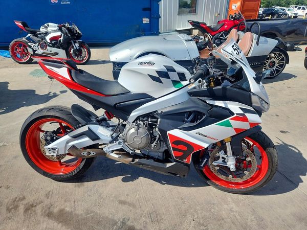 2024 APRILIA MOTORCYCLE