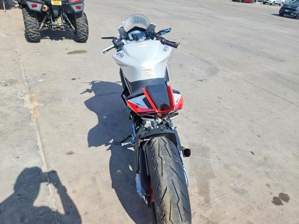 2024 APRILIA MOTORCYCLE Extrema
