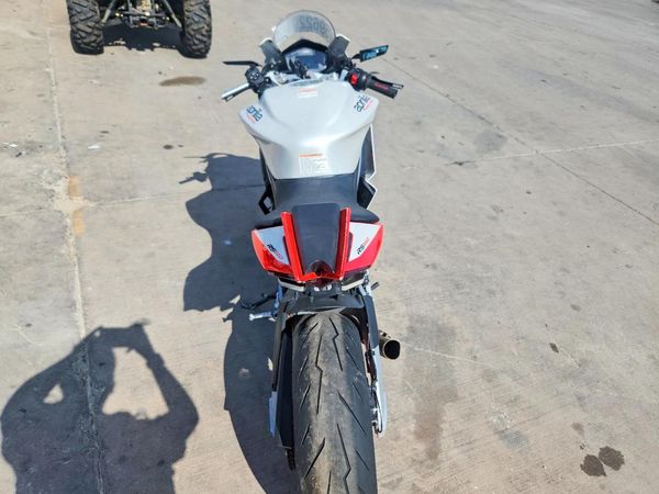 2024 APRILIA MOTORCYCLE Extrema