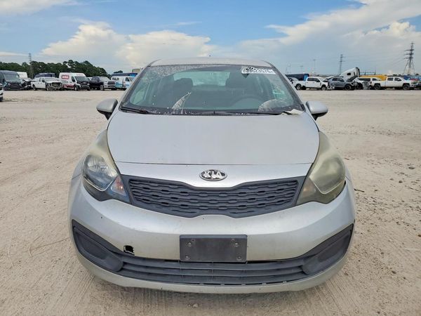2015 KIA RIO GL - Middle-low
