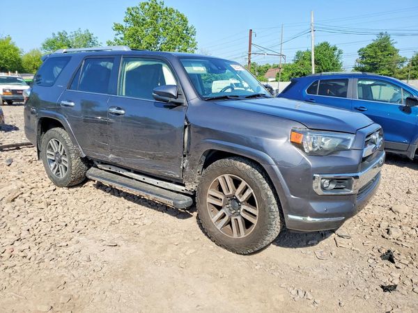 2022 TOYOTA 4RUNNER Limited