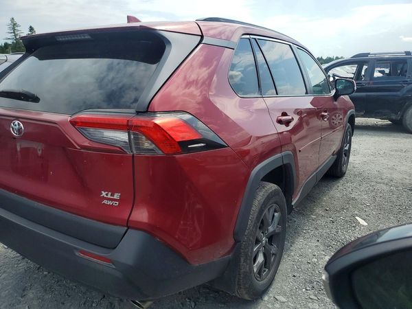 2020 TOYOTA RAV4 XLE HV
