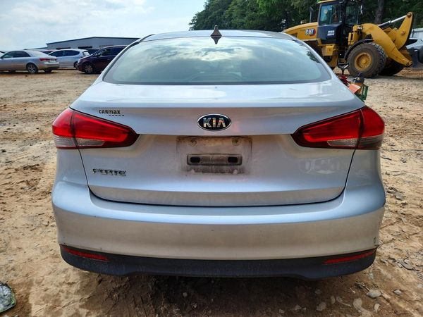 2017 KIA FORTE