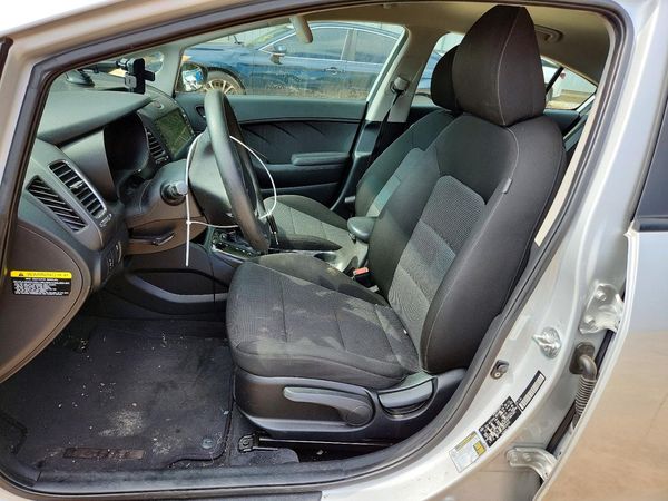 2017 KIA FORTE