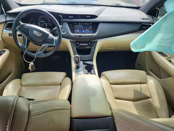 2017 CADILLAC XT5 Premium Luxury