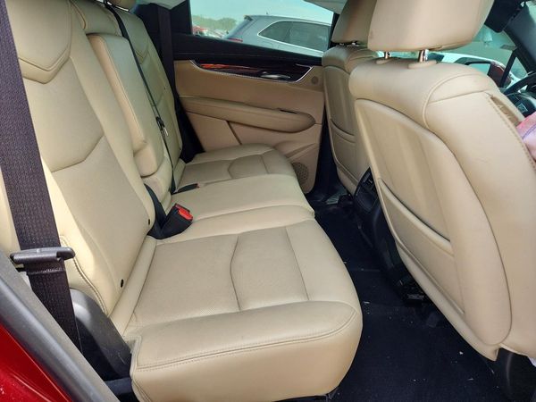 2017 CADILLAC XT5 Premium Luxury
