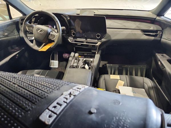2024 LEXUS RX