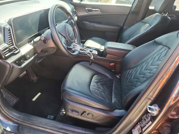 2023 KIA SPORTAGE X-LINE