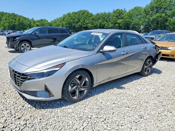 2022 HYUNDAI ELANTRA
